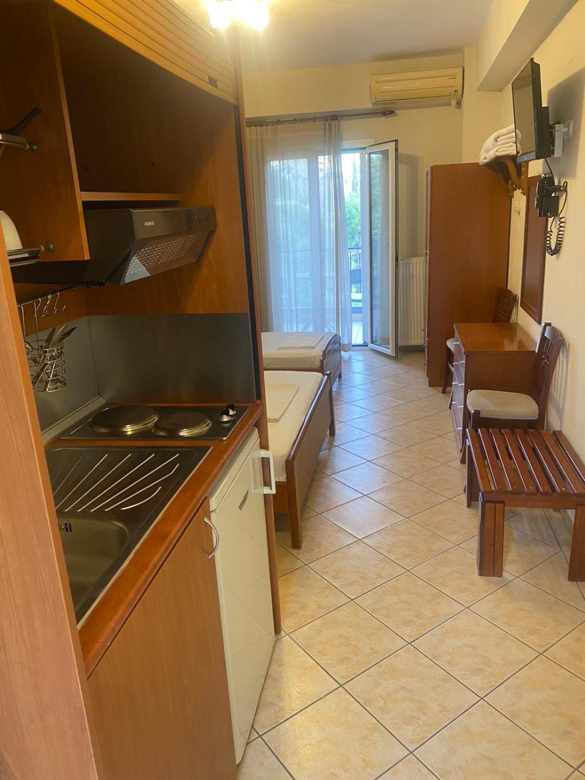 Paradosi Rooms Igoumenitsa Exterior foto
