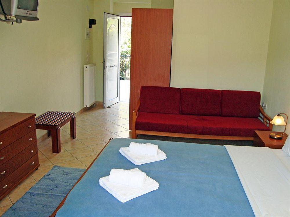 Paradosi Rooms Igoumenitsa Exterior foto